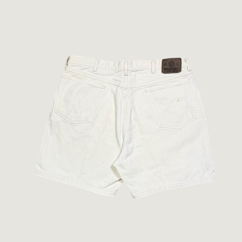 Wrangler Authentic Jeans Mens Off White Denim Shorts Relaxed Fit Size 37